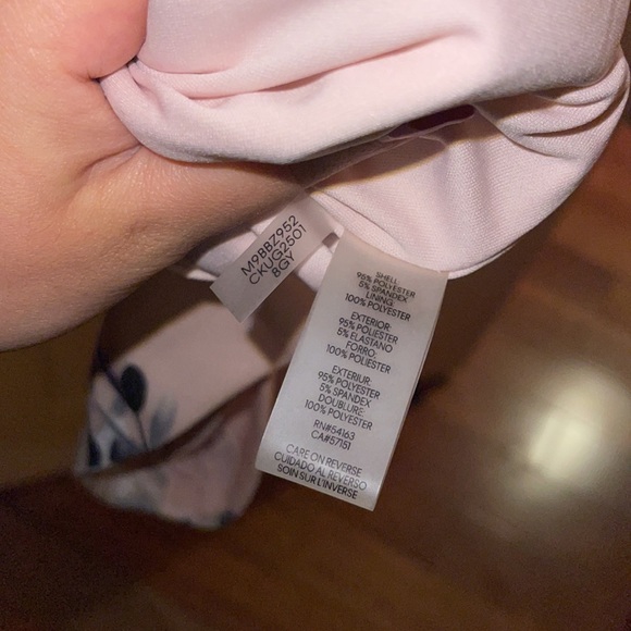 Calvin Klein Floral Dress🌸 - Picture 8 of 9